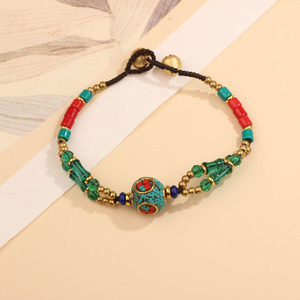 <span class=keywords><strong>Bracciale</strong></span> Etnico Tibetano Nepalese <span class=keywords><strong>con</strong></span> Ciondoli in Rame Direttamente dalla Fabbrica Braccialetto Vintage Fatto a Mano <span class=keywords><strong>con</strong></span> Perline Geometriche e Campanellino - Product Image 4