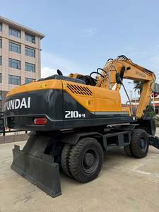 รถขุดล้อยี่ห้อฮุนได รุ่น 210w-9 จากเกาหลี ขายดี ใช้งานง่าย พร้อมชิ้นส่วนสำคัญ เครื่องยนต์ มอเตอร์ ปั๊ม - Product Image 2