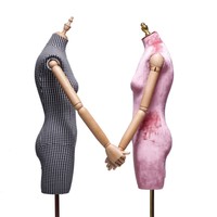 Koreanischer Stil FRP Halbkörper-Schaufensterpuppe Weibliches Modell Kopf-Displayständer für Hochzeitskleider und Schneidergebrauch