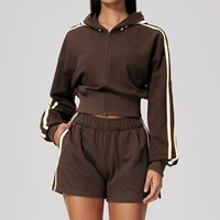 Ensemble de survêtement brossé 2 pièces pour femme, veste à capuche zippée et short, ensemble décontracté uni pour la course et l'entraînement
