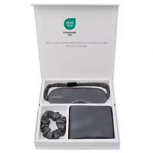 Ensemble de voyage personnalisé avec logo imprimé : Masque de nuit 100 % soie de mûrier, chouchou et taie d'oreiller en soie - Product Image 4