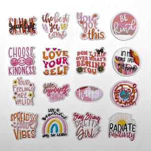 Patchs brodés personnalisables OEM/ODM en gros avec logo, lettres arc-en-ciel, citations inspirantes pour filles, à thermocoller sur vêtements et chapeaux - Product Image 6