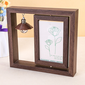 Cadre <span class=keywords><strong>photo</strong></span> rotatif double face <span class=keywords><strong>en</strong></span> bois avec lampe optionnelle, décoration de table pivotante pour photos de couple et de famille, plusieurs tailles, cadres <span class=keywords><strong>en</strong></span> bois - Product Image 2