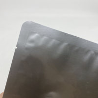 Sacs d'emballage thermoscellables personnalisés pour aliments, viande, poisson, nourriture pour animaux de compagnie, sachets en aluminium à trois soudures latérales