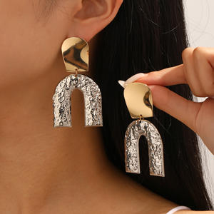 ต่างหูเม็ดเดี่ยวแฟชั่นยูโรอเมริกันย้อนยุคเครื่องประดับสำหรับทุกเพศสไตล์หรูหราอเนกประสงค์ขายส่ง - Product Image 3