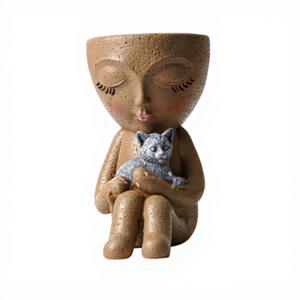 Nouveau <span class=keywords><strong>pot</strong></span> <span class=keywords><strong>de</strong></span> fleurs créatif en résine en forme <span class=keywords><strong>de</strong></span> fille tenant un chien ou un chat, idéal pour la décoration <span class=keywords><strong>de</strong></span> la maison, du jardin, du salon ou du bureau. - Product Image 5