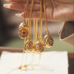 Collier Pendentif Médiéval en Cuivre avec Zircon, Oeuf <span class=keywords><strong>de</strong></span> Pâques Ouvertable, Chaîne Bambou, Style Vintage, Élégant, Petit, Haute <span class=keywords><strong>Valeur</strong></span> Chromatique - Product Image 2