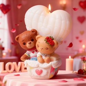 Molde de Silicona 3D Creativo de San Valentín con Forma de Corazón, Globo Aerostático y Oso Cupido para Velas, Jabones y Aromaterapia - Product Image 1