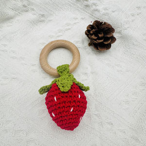 Xiximi mignon Crochet fruits en bois mâcher formation jouet sensoriel <span class=keywords><strong>fraise</strong></span> hochet à la main Crochet bébé hochet <span class=keywords><strong>anneau</strong></span> <span class=keywords><strong>de</strong></span> <span class=keywords><strong>dentition</strong></span> - Product Image 5