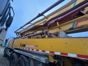 Camión Bomba de Concreto Diésel <span class=keywords><strong>Mercedes</strong></span>-<span class=keywords><strong>Benz</strong></span> Schwing Usado, Año 2014, Configuración 6X4, 50m, Productividad 22m/h, Motor - Product Image 5
