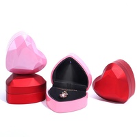 Bijoux créatifs personnalisés en forme de coeur LED en velours Flip Cover Valentine's Day Mother's Day Ring Necklace Earrings Pendant Jewelry