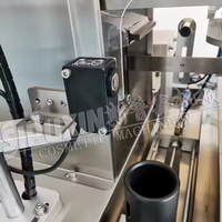 Machine à sceller les tubes en plastique ultrasonique semi-automatique