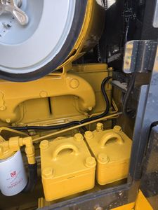 Chargeur diesel à quatre roues motrices en stock, livraison rapide, chargeur de 2 tonnes avec pneus semi-solides - Product Image 6