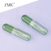Tube de brillant à lèvres en forme de capsule verte de 4 ml avec logo personnalisé, applicateur transparent, conteneur de rouge à lèvres transparent avec bouchon, vente en gros