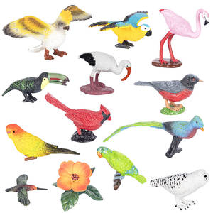 Natural World Flying Animal Toy Plastic Bird Modelo 3D en caja de exhibición Paquete - Product Image 1