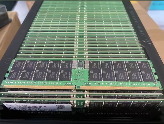 64G/128G Server Memory RDIMM 3200/4800/5600/6400MHz in Stock DDR4 DDR5 RAM with ECC