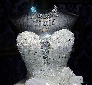 Gaun Pengantin Mewah dengan Payet Berat, Gaun Putri Berbahan Renda, Gaun Wanita - Product Image 4