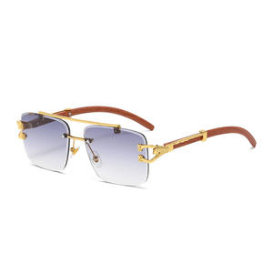 Lunettes de soleil de luxe sans monture unisexe, monture tendance en métal et <span class=keywords><strong>bois</strong></span>, verres polarisés dégradés UV400, logo personnalisable, lunettes de créateur, vente en gros - Product Image 4