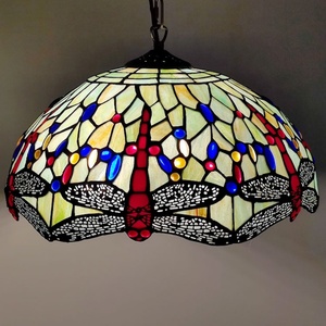 Lámpara de Techo Estilo Tiffany LongHuiJing de 16 Pulgadas de Ancho, Lámpara de Vidrio con Diseño de Libélula Roja, Hecha a Mano, Decoración Vintage - Product Image 3