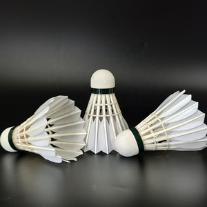 Yüksek kaliteli <span class=keywords><strong>DR</strong></span>-13 turnuva raketle 2 katmanlar mantar kaz tüyü ile eğitim yarışması için dayanıklı Badminton mekik - Product Image 6