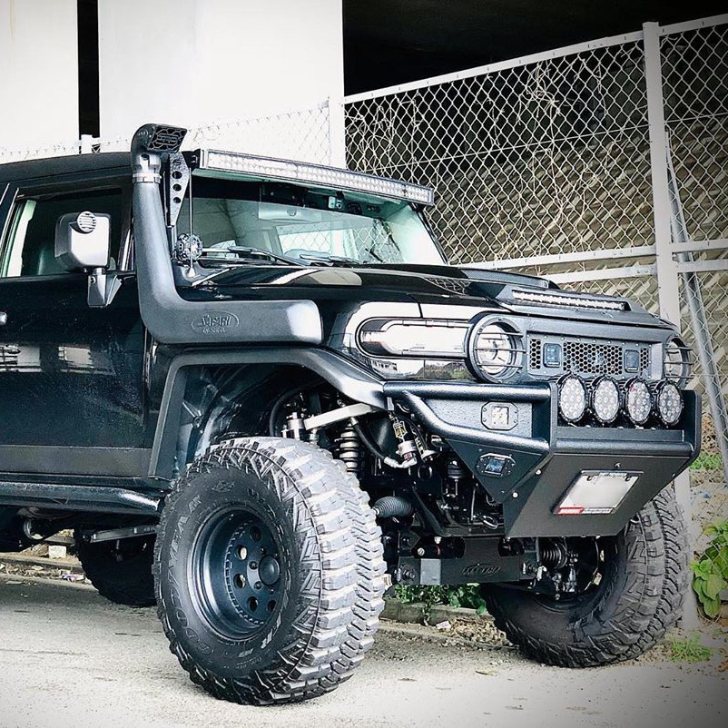 トヨタFJクルーザー改造用 ラウンドフロントバンパースポットライト