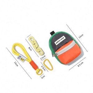 Llavero de mochila en miniatura colorido - Accesorio personalizado para artículos esenciales diarios y soporte único para llaves - Product Image 4