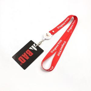 Impresión en offset de soporte de cordón de poliéster con carrete de tarjeta de identificación colorida personalizada - Product Image 2