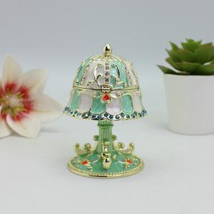 Exquisito Diseño de Caja de Joyería de Peltre Hecha a Mano con Pedrería Colorida Estilo Fabergé - Product Image 2