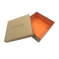 Boîte d'emballage personnalisée en carton rigide écologique de haute qualité avec poignée, couvercle élégant, base, sac cadeau, gaufrage, recyclable
