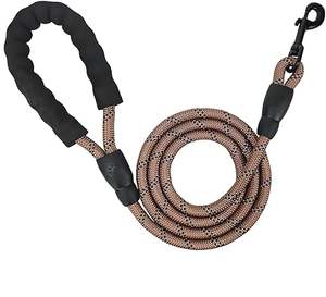 مقود كلب 5 أقدام مع مقبض مبطن مريح للكلب الصغير المتوسط الكبير خيوط عاكسة للغاية (بني) - Product Image 1