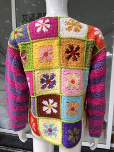 Cárdigan de invierno de ganchillo colorido para <span class=keywords><strong>mujer</strong></span>, suéter de punto floral con cuadrados granny, manga larga, <span class=keywords><strong>a</strong></span> rayas, estilo bohemio, cuello en V, acrílico grueso - Product Image 3