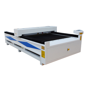 Machine de découpe laser CO2 de haute qualité à prix d'usine pour artisanat en acrylique, bois, caoutchouc, plastique, avec refroidissement par eau et support IA - Product Image 2