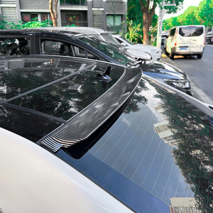 สปอยเลอร์หลัง Mercedes-Benz E-Class W212 ลายคาร์บอนไฟเบอร์ ABS ทรง Ducktail สำหรับฝากระโปรงท้าย ปี 2010-2015 - Product Image 2