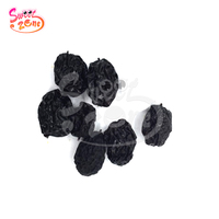 Prunes noires séchées sucrées et délicieuses – Fruits confits délicieux