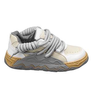 Zapatos nuevos para hombre estilo coreano, versátiles, deportivos, a la moda, con suela gruesa, mocasines elegantes para hombre, par original casual. - Product Image 1