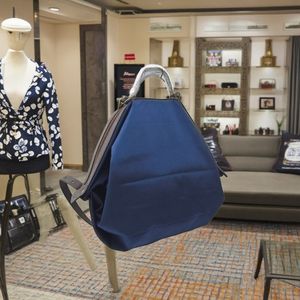 Mochila de Poliéster Multifuncional Ligera y Elegante, Diseño Plegable Patentado Exclusivo para Adolescentes, Viajes Casuales y Uso Diario - Product Image 4