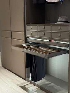 خزانة ملابس مخصصة مع أدراج إضافية وإضاءة LED وتخزين مقسم - Product Image 4