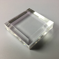 OEM-Kundenspezifischer Mineralien-Präsentationsständer für Souvenirläden und Museen – Kleiner Massiver Polierter Acrylblock mit Abgeschrägter Kante