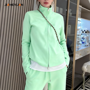 Tute da Donna all'Ingrosso, Logo Personalizzato DTG, Colletto Alto, Felpe con Zip Slim Fit e Pantaloni della Tuta, Set Due Pezzi Abbigliamento Femminile - Product Image 4