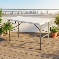 Table pliante portable en fer 122 cm, design moderne pour entrepôt, parc, utilisation en extérieur