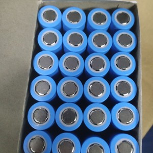 Paquete de Baterías Recargables de Iones de Litio ZN 18650 de 3.7V y 2500mAh para Uso en Sistemas Solares/Bicicletas Eléctricas, Vida Útil de 1000 Ciclos - Product Image 2