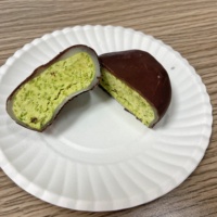 Gâteau de riz à la pistache de haute qualité Hicey, nouvelle arrivée, avec glace au chocolat