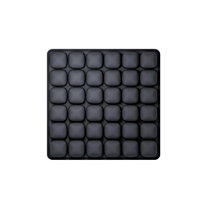 Coussin de siège carré en mousse à mémoire de forme avec design matelassé pour soulager la pression, utilisation sur chaise, couleur unie noire