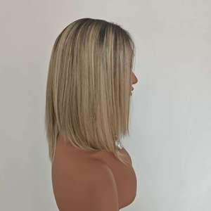 Perruque juive casher en soie de qualité supérieure, cheveux humains européens Remy à cuticules alignés, reflets blonds naturels - Product Image 3