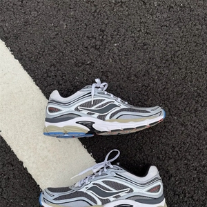 Scarpe da Ginnastica Saucony Triple Black in Pelle per Uomo e <span class=keywords><strong>Donna</strong></span>, Sneakers da Outdoor - Product Image 2