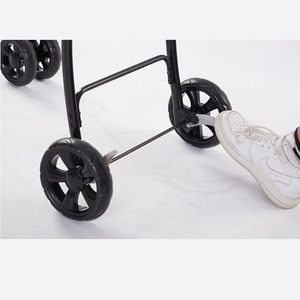 Poussette double couche <span class=keywords><strong>pour</strong></span> <span class=keywords><strong>chien</strong></span> Poussette simple et portable à 4 roues <span class=keywords><strong>pour</strong></span> chat Poussette légère <span class=keywords><strong>pour</strong></span> animal de compagnie avec <span class=keywords><strong>panier</strong></span> de rangement - Product Image 5