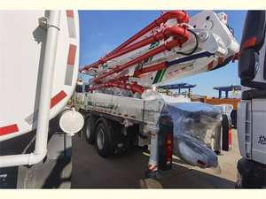 Bomba de Hormigón Versátil Montada en Camión de Gran Alcance XS204, Altura de Colocación 36.5M, Presión 10.2MPa para Construcción de Altura Media - Product Image 5
