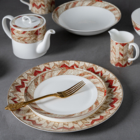 P&T Nouveaux Ensembles de Vaisselle Colorés Design Moderne Géométrique en Porcelaine Fine Assiettes à Dîner pour Hôtels Vente en Gros