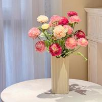 Décorations à 3 têtes de fleurs artificielles floquées en soie et en tissu de style nordique pour mariage et fête des mères
