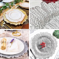 Assiettes de présentation rondes ANNIELU en plastique martelé doré de 13 pouces pour mariages, banquets et événements festifs